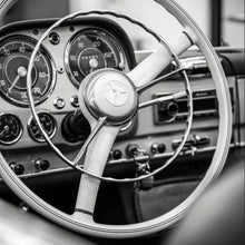 Lade das Bild in den Galerie-Viewer, Aluminiumbild gebürstet Vintage Auto Lenkrad Retro Look Quadrat

