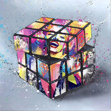 Lade das Bild in den Galerie-Viewer, Aluminiumbild gebürstet Zauberwürfel Pop Art No.2 Quadrat

