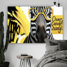 Lade das Bild in den Galerie-Viewer, Aluminiumbild Zebra mit Brille umgeben von Farbspritzern Querformat
