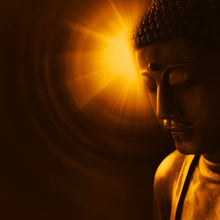 Lade das Bild in den Galerie-Viewer, Acrylglasbild Buddha im Licht der Weisheit Quadrat
