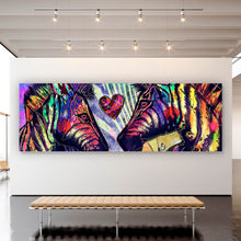 Lade das Bild in den Galerie-Viewer, Poster Abstrakte Zebras mit Herz Panorama
