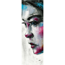 Lade das Bild in den Galerie-Viewer, Poster Abstraktes Portrait einer jungen Frau Panorama Hoch
