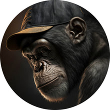 Lade das Bild in den Galerie-Viewer, Aluminiumbild gebürstet Affe mit Kappe Digital Art Kreis
