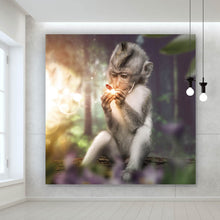 Lade das Bild in den Galerie-Viewer, Aluminiumbild gebürstet Affe mit Schmetterling Quadrat
