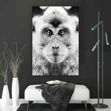 Lade das Bild in den Galerie-Viewer, Aluminiumbild Affe Schwarz Weiß Hochformat
