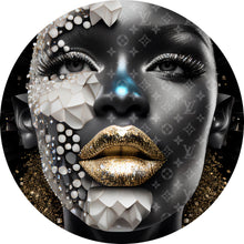 Lade das Bild in den Galerie-Viewer, Aluminiumbild Afrikanische Frau mit Gold Kreis
