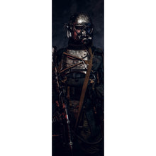 Lade das Bild in den Galerie-Viewer, Poster Apokalytischer Soldat Panorama Hoch
