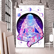 Lade das Bild in den Galerie-Viewer, Aluminiumbild Astronaut im Lotus Sitz Hochformat
