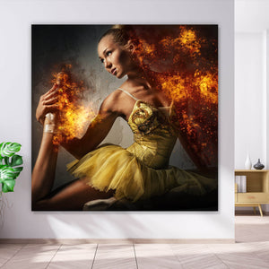 Acrylglasbild Ballerina steht in Flammen Quadrat