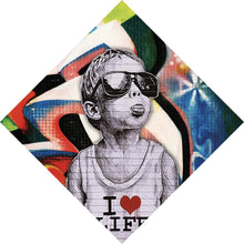 Lade das Bild in den Galerie-Viewer, Aluminiumbild Banksy - Junge i love life Raute
