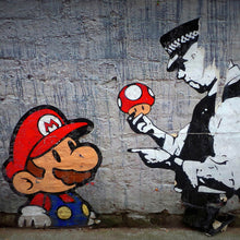 Lade das Bild in den Galerie-Viewer, Aluminiumbild gebürstet Banksy - Mario´s Mushrooms Quadrat
