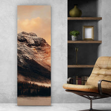 Lade das Bild in den Galerie-Viewer, Aluminiumbild gebürstet Berglandschaft bei Sonnenaufgang Panorama Hoch
