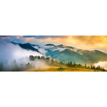 Lade das Bild in den Galerie-Viewer, Aluminiumbild gebürstet Berglandschaft im Nebel Panorama
