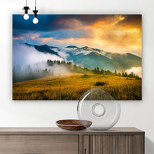 Lade das Bild in den Galerie-Viewer, Acrylglasbild Berglandschaft im Nebel Querformat
