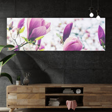 Lade das Bild in den Galerie-Viewer, Leinwandbild Blühender Magnolienbaum Panorama
