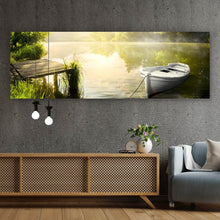 Lade das Bild in den Galerie-Viewer, Leinwandbild Boot auf See am Morgen Panorama
