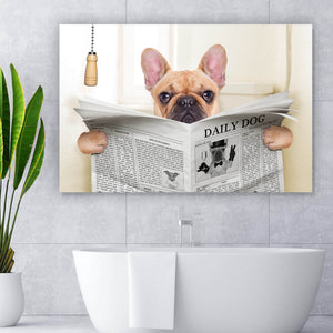 Aluminiumbild Bulldogge auf Toilette Querformat
