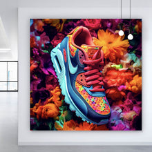 Lade das Bild in den Galerie-Viewer, Aluminiumbild Bunter Sneaker in Blumenmeer Quadrat
