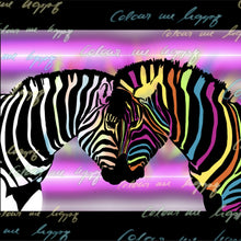 Lade das Bild in den Galerie-Viewer, Leinwandbild Buntes Zebrapaar Quadrat
