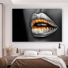 Lade das Bild in den Galerie-Viewer, Leinwandbild Chrome Lips Querformat
