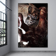Lade das Bild in den Galerie-Viewer, Aluminiumbild gebürstet Close-Up-Portrait eines Zombies Hochformat
