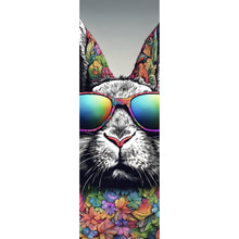 Lade das Bild in den Galerie-Viewer, Spannrahmenbild Cooler Hase mit Regenbogenbrille Panorama Hoch
