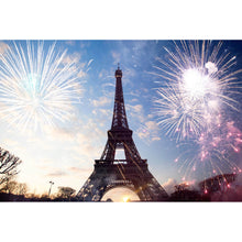 Lade das Bild in den Galerie-Viewer, Spannrahmenbild Eiffelturm mit Feuerwerk Querformat
