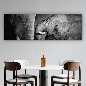 Leinwandbild Elefanten Liebe Panorama