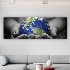 Acrylglasbild Erde in Händen Panorama
