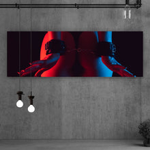 Lade das Bild in den Galerie-Viewer, Leinwandbild Erotische Frau in Handschellen No.2 Panorama
