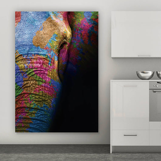 Aluminiumbild Farbenfroher Elefantenkopf Hochformat