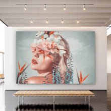 Lade das Bild in den Galerie-Viewer, Leinwandbild Flower Queen Querformat
