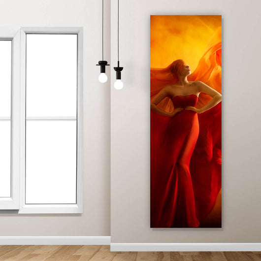 Leinwandbild Frau im roten Feuerkleid Panorama Hoch