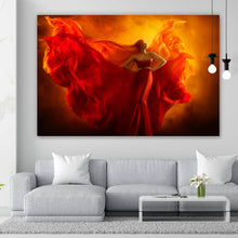 Lade das Bild in den Galerie-Viewer, Aluminiumbild gebürstet Frau im roten Feuerkleid Querformat
