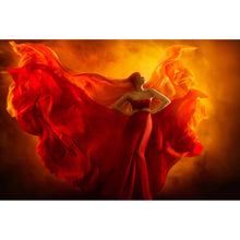 Lade das Bild in den Galerie-Viewer, Poster Frau im roten Feuerkleid Querformat
