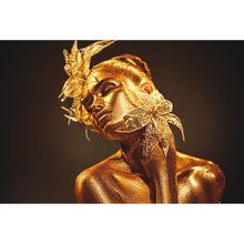 Lade das Bild in den Galerie-Viewer, Aluminiumbild Frau in Gold Querformat
