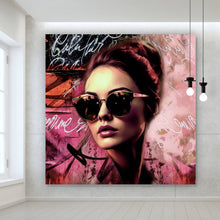 Lade das Bild in den Galerie-Viewer, Aluminiumbild Frau mit Brille Modern Art Quadrat
