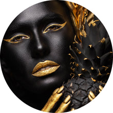 Lade das Bild in den Galerie-Viewer, Aluminiumbild Frauenportrait Schwarz mit Gold Kreis
