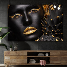 Lade das Bild in den Galerie-Viewer, Poster Frauenportrait Schwarz mit Gold Querformat
