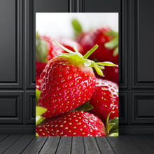 Lade das Bild in den Galerie-Viewer, Aluminiumbild gebürstet Frische Erdbeeren Hochformat
