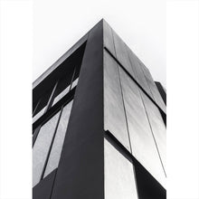 Lade das Bild in den Galerie-Viewer, Aluminiumbild gebürstet Gebäude Moderne Architektur Hochformat
