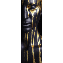 Lade das Bild in den Galerie-Viewer, Leinwandbild Geheimnisvolle Frau mit Gold Panorama Hoch
