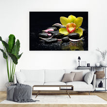 Lade das Bild in den Galerie-Viewer, Leinwandbild Gelbe Orchidee Feng Shui Querformat
