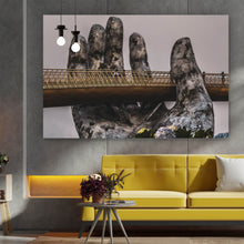 Lade das Bild in den Galerie-Viewer, Leinwandbild Goldene Brücke Vietnam Querformat
