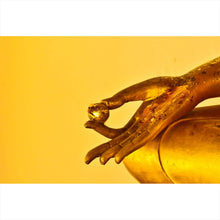 Lade das Bild in den Galerie-Viewer, Acrylglasbild Goldene Buddha Hand Querformat
