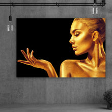 Lade das Bild in den Galerie-Viewer, Leinwandbild Goldene Frau Querformat
