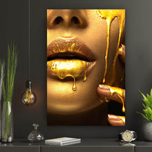 Lade das Bild in den Galerie-Viewer, Aluminiumbild Goldene Lippen No.4 Hochformat
