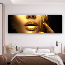 Lade das Bild in den Galerie-Viewer, Leinwandbild Goldene Lippen No.4 Panorama
