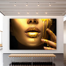 Lade das Bild in den Galerie-Viewer, Leinwandbild Goldene Lippen No.4 Querformat
