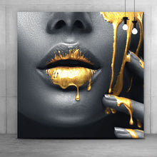 Lade das Bild in den Galerie-Viewer, Poster Goldene Lippen Quadrat
